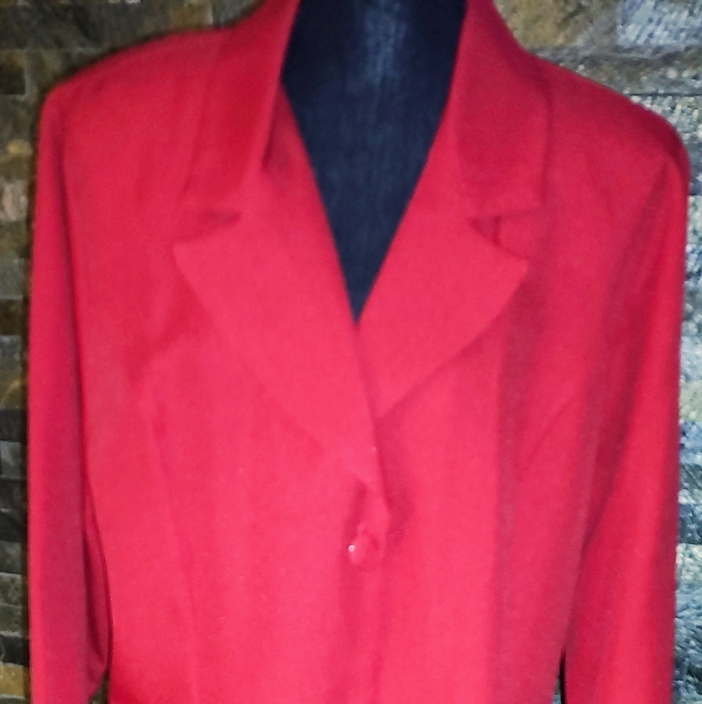 Elegant 3K Red Power suit Size 2X NEW